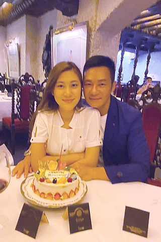 ◎ 張兆輝與亭亭玉立的女兒張卓姿。