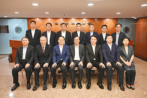 ◎ 山東省德州市市長朱開國訪中總。