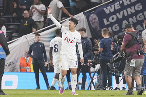 ◎ 孫興民昨晨攻破利物浦大門。(美聯社)