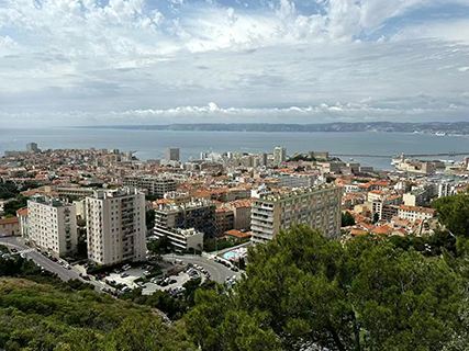 賈爾德聖母院俯瞰馬賽全城