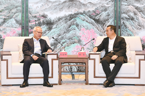 ◎ 行政長官岑浩輝與珠海市委書記陳勇及市長吳澤桐會面。