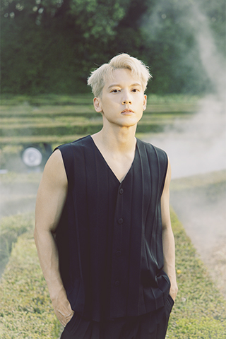 ◎ 佛羅倫斯之旅期間,關智斌還換上不同造型跟團隊於當地各景點展開拍攝,可是靚相尚未公開。