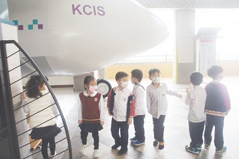 ◎ 英語村機場櫃檯