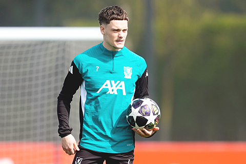 ◎ 利物浦射手華特斯昨日參加集訓,不知今夜三時客戰大巴黎,能否像為德足友賽般表現出色。(美聯社)